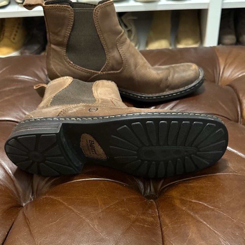 Born Men's Tan Leather Ankle Boots - Picture 3 of 3